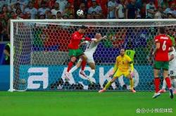 开云平台-葡萄牙客场比大胜，稳坐小组榜首的简单介绍