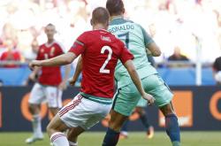 开云体育app-关于超级强队的对决，一场激烈的较量即将上演的信息