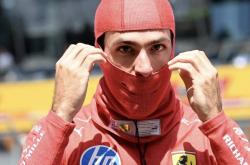 开云平台-雷诺车队力克梅赛德斯，塞恩斯带队取胜