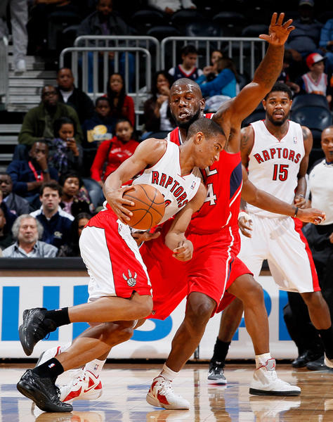 广州队鏖战上海队,德罗赞扛起全队 广州队鏖战上海队,德罗赞扛起全队