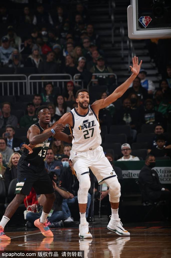 太阳翻盘雄鹿，戈贝尔高光表现